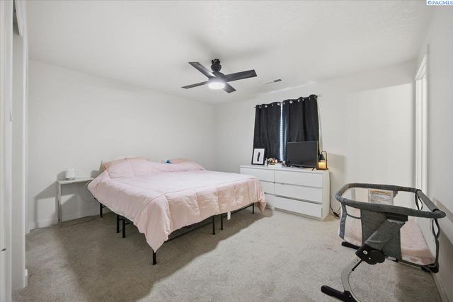 6306 Berea Ln, Pasco, WA 99301