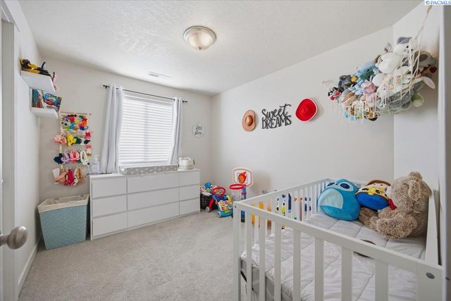 6306 Berea Ln, Pasco, WA 99301