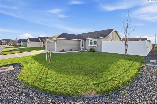 6306 Berea Ln, Pasco, WA 99301
