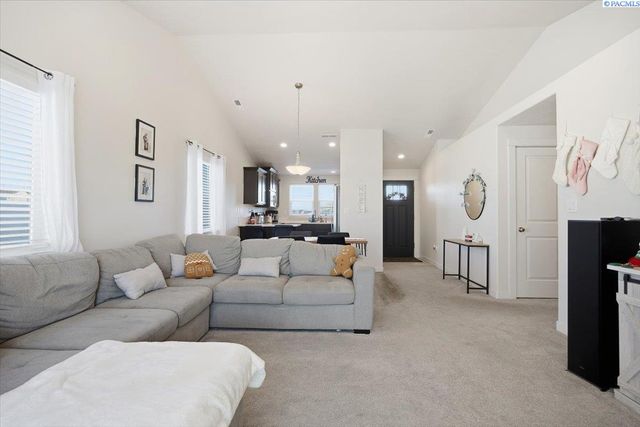 6306 Berea Ln, Pasco, WA 99301