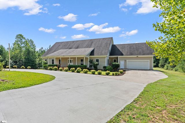 397 Lindsey Lake Road, Travelers Rest, SC 29690