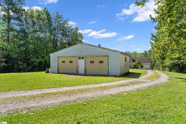 397 Lindsey Lake Road, Travelers Rest, SC 29690