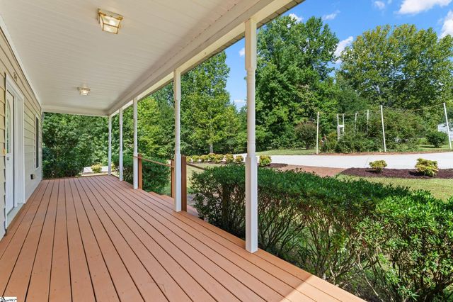 397 Lindsey Lake Road, Travelers Rest, SC 29690