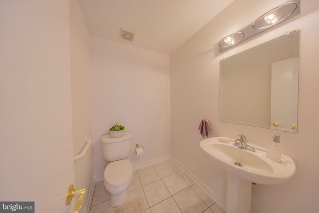 2201 CEDAR COVE CT, Reston, VA 20191