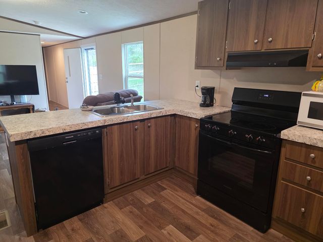 421 W Old Barbourville Road, Corbin, KY 40701