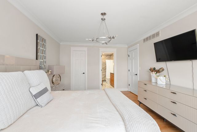 16740 W Saddlewood Drive, Lockport, IL 60441