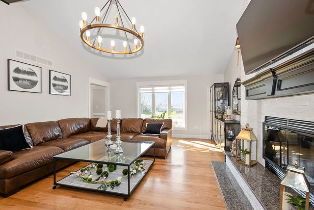 16740 W Saddlewood Drive, Lockport, IL 60441