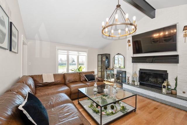 16740 W Saddlewood Drive, Lockport, IL 60441