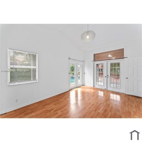 2269 N Rock Island Rd 2269, Margate, FL 33063