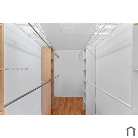 2269 N Rock Island Rd 2269, Margate, FL 33063