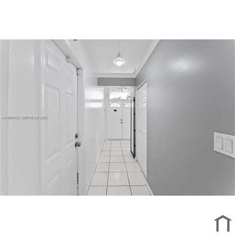 2269 N Rock Island Rd 2269, Margate, FL 33063