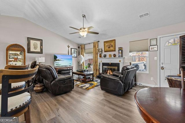 6324 Amberly Road, Rex, GA 30273