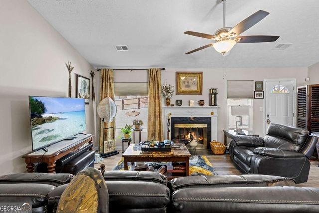 6324 Amberly Road, Rex, GA 30273