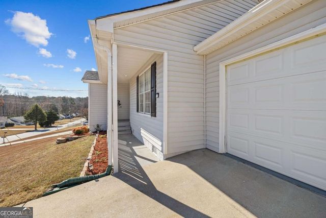 6324 Amberly Road, Rex, GA 30273