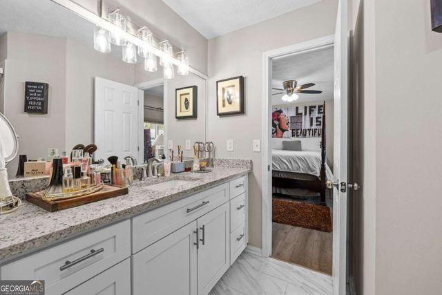 6324 Amberly Road, Rex, GA 30273