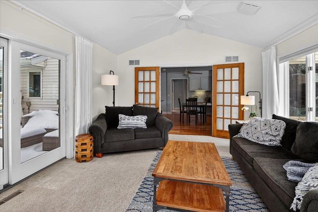 1025 Pasadena Parkway, Waunakee, WI 53597