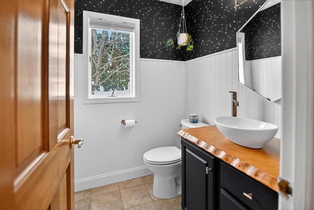 1025 Pasadena Parkway, Waunakee, WI 53597