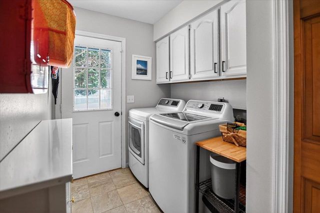 1025 Pasadena Parkway, Waunakee, WI 53597