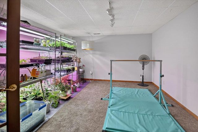 1025 Pasadena Parkway, Waunakee, WI 53597