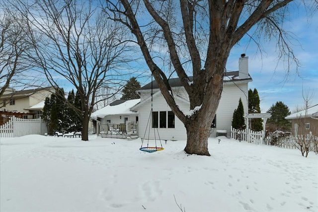 1025 Pasadena Parkway, Waunakee, WI 53597