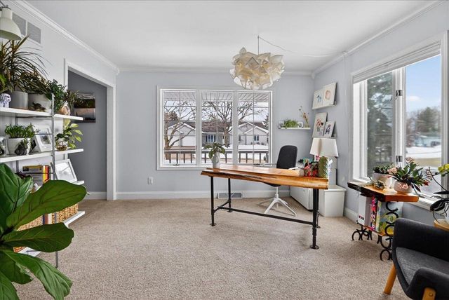 1025 Pasadena Parkway, Waunakee, WI 53597