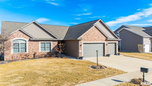 11224 N Sycamore Creek Drive, Dunlap, IL 61525