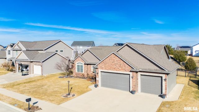 11224 N Sycamore Creek Drive, Dunlap, IL 61525