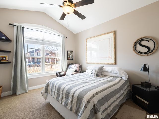 11224 N Sycamore Creek Drive, Dunlap, IL 61525