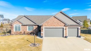 11224 N Sycamore Creek Drive, Dunlap, IL 61525