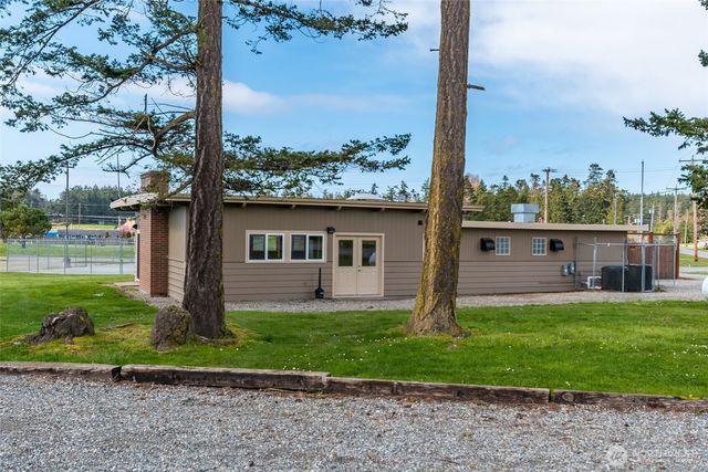 1731 Stephen Street, Oak Harbor, WA 98277