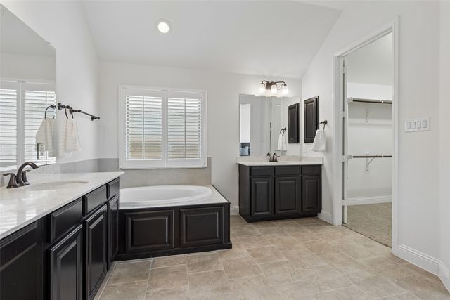 14713 Spitfire Trail, Fort Worth, TX 76262