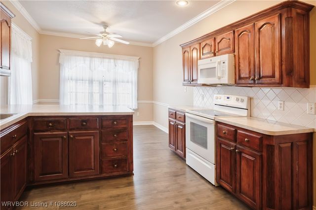 3007 Fairway Drive, Alma, AR 72921