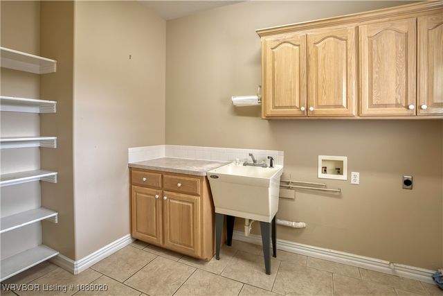 3007 Fairway Drive, Alma, AR 72921