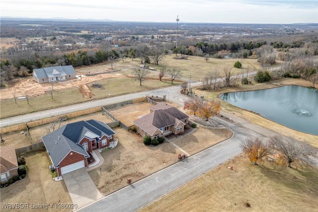 3007 Fairway Drive, Alma, AR 72921