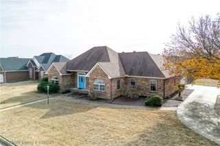 3007 Fairway Drive, Alma, AR 72921