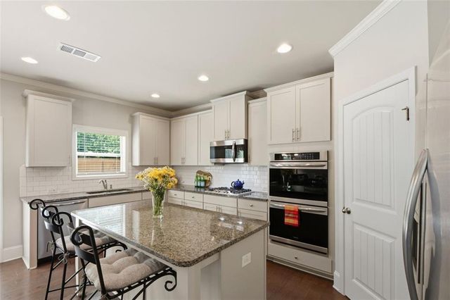 2014 Sorrento Court, Buford, GA 30519