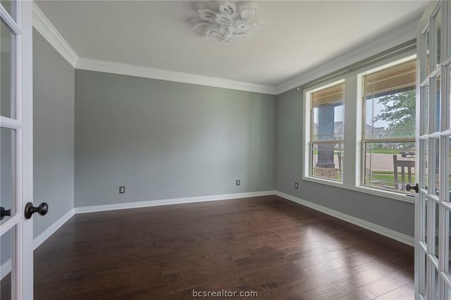 4100 Wallaceshire Avenue, College Station, TX 77845