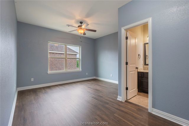 4100 Wallaceshire Avenue, College Station, TX 77845