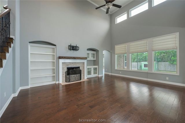 4100 Wallaceshire Avenue, College Station, TX 77845