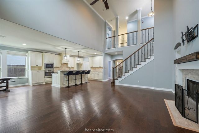 4100 Wallaceshire Avenue, College Station, TX 77845