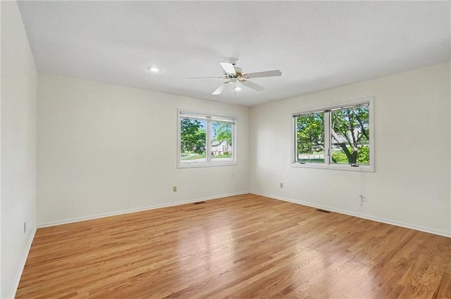 4723 Balmoral Drive, Lawrence, KS 66047