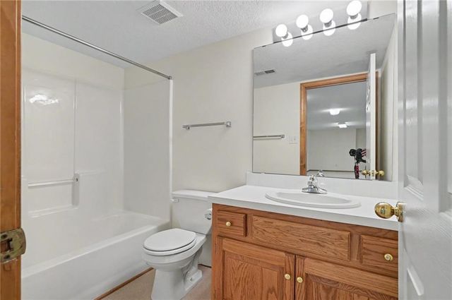 4723 Balmoral Drive, Lawrence, KS 66047