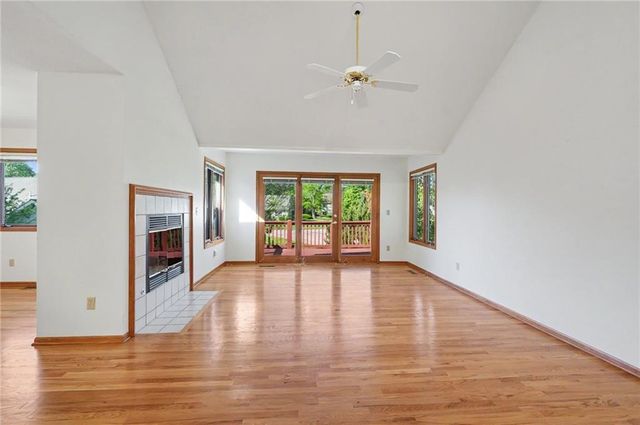 4723 Balmoral Drive, Lawrence, KS 66047