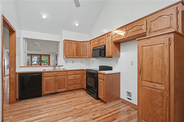 4723 Balmoral Drive, Lawrence, KS 66047