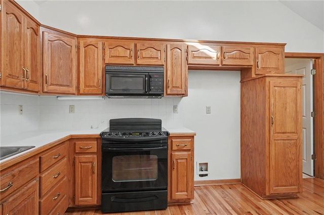 4723 Balmoral Drive, Lawrence, KS 66047
