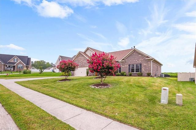 106 Shining Way, Trinity, NC 27370