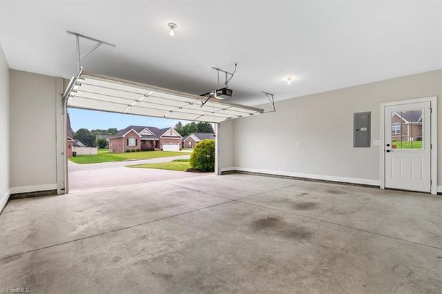 106 Shining Way, Trinity, NC 27370