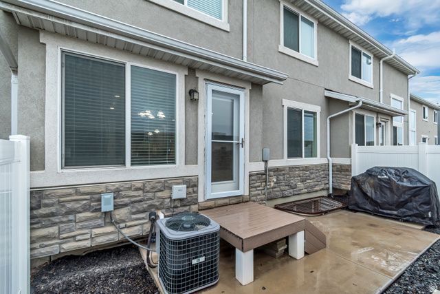 13061 S CANNON VIEW DR, Riverton, UT 84096