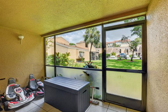 1061 NW 13th Street 2, Boca Raton, FL 33486