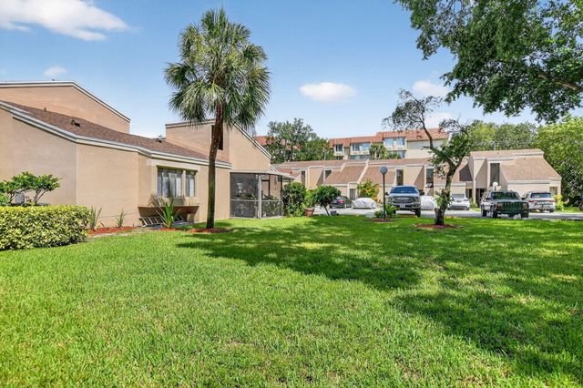 1061 NW 13th Street 2, Boca Raton, FL 33486